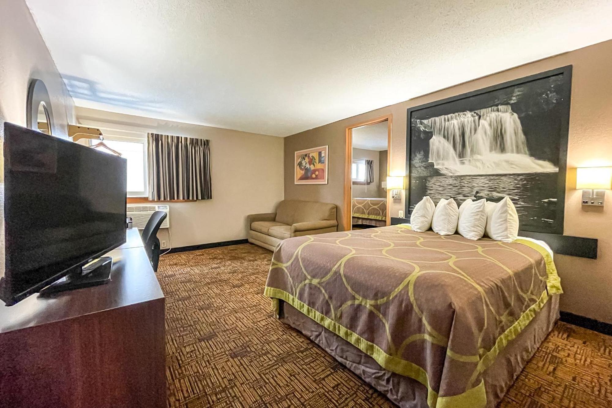 Super 8 By Wyndham Indianapolis Emerson Buitenkant foto